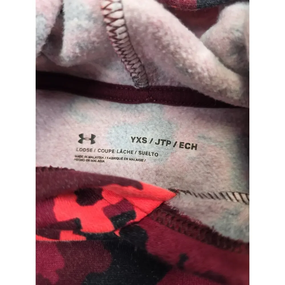 Under Armour Sweatshirt Boys Youth XS Red Camo Hooded Pullover